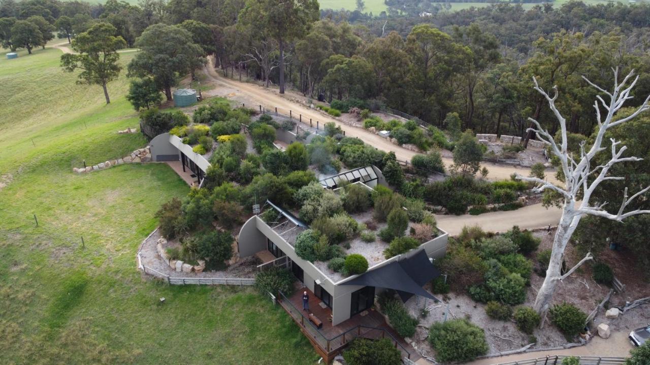 Apartamento Down To Earth Farm Retreat Sarsfield Exterior foto