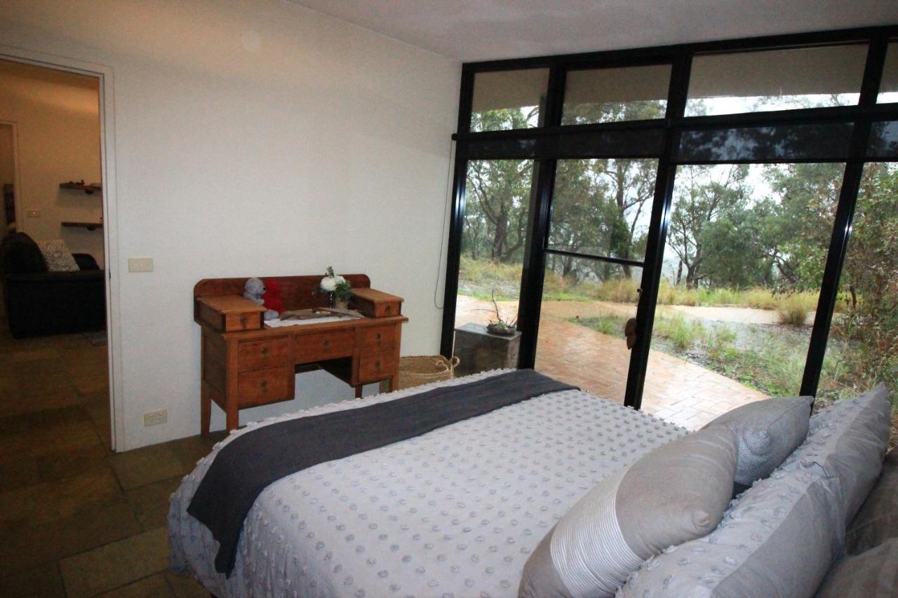 Apartamento Down To Earth Farm Retreat Sarsfield Exterior foto