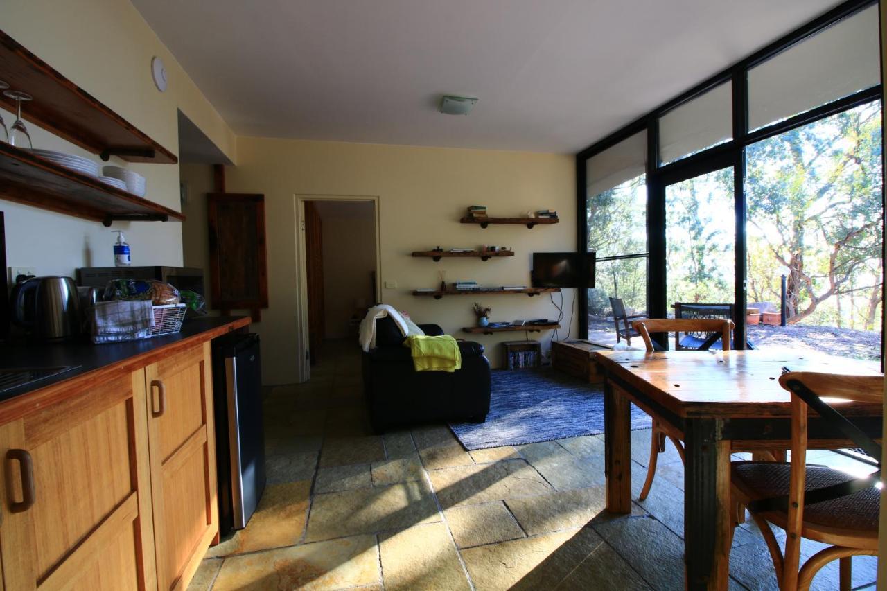 Apartamento Down To Earth Farm Retreat Sarsfield Exterior foto