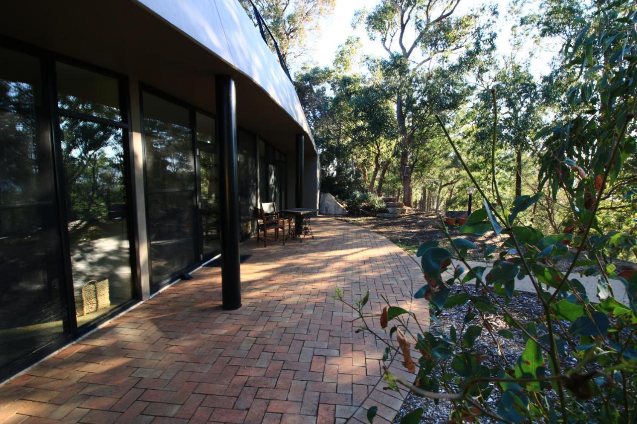 Apartamento Down To Earth Farm Retreat Sarsfield Exterior foto